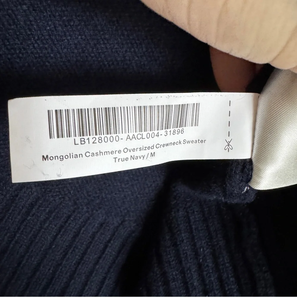 NWT! QUINCE Mongolian Cashmere Oversized Crewneck Sweater True Navy Size Medium - Picture 10 of 15